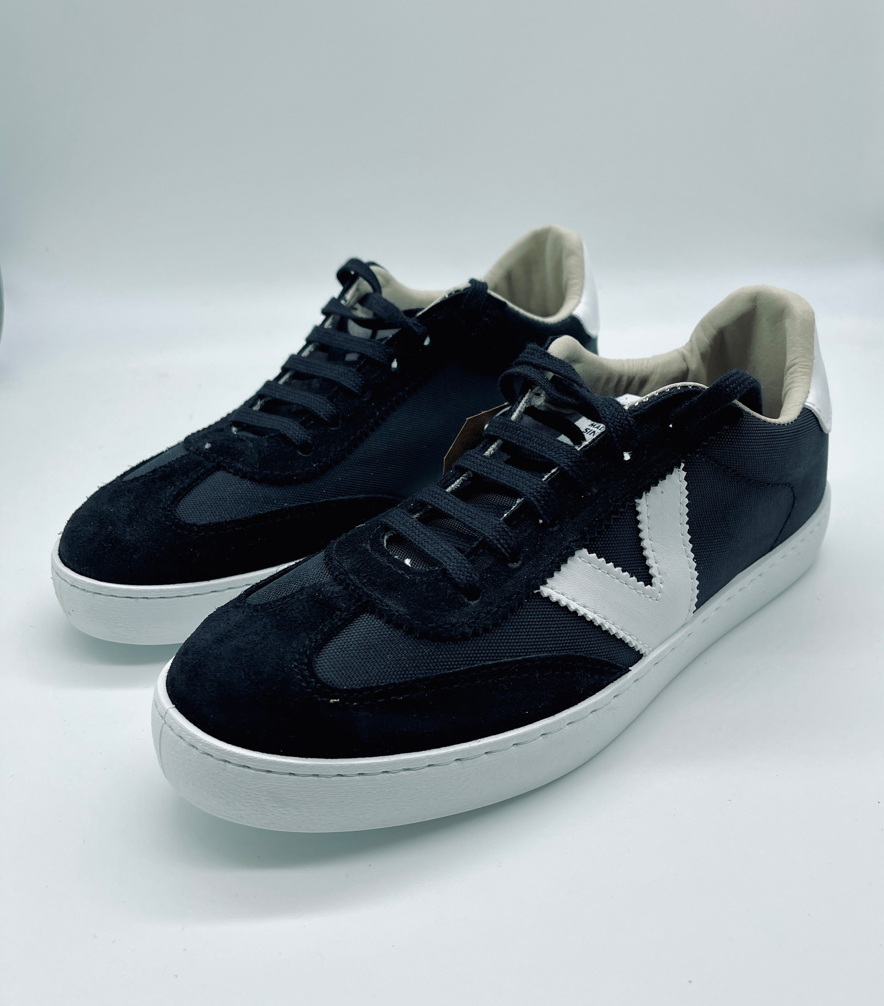 Luxury Vs. Durability: Silk, Cotton, Leather, & Wool Showdown - plbm6vi