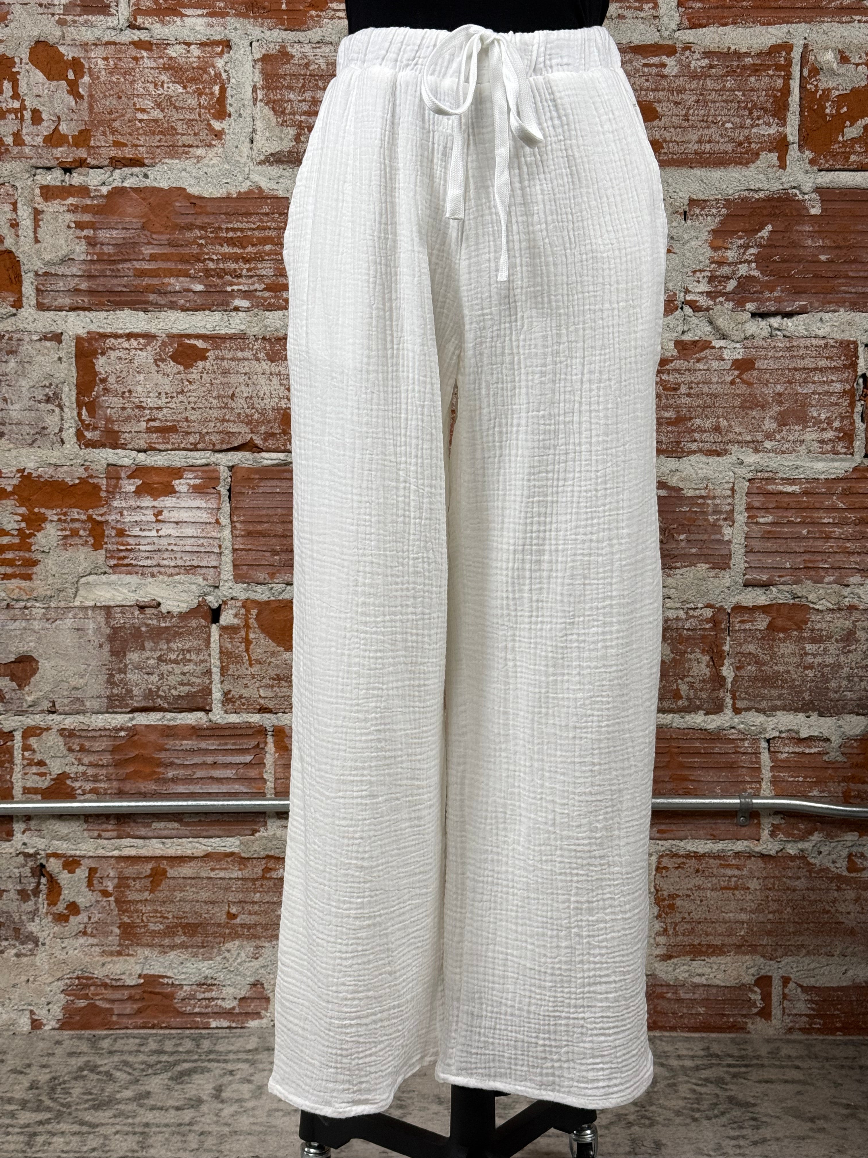 Dex Pull On Textured Pants in White-220 Pants-Little Bird Boutique
