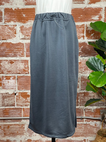 French Terry Midi Skirt in Charcoal