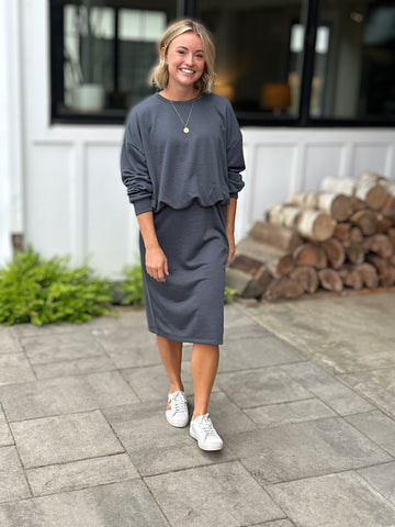 French Terry Bubble Hem Pullover in Charcoal