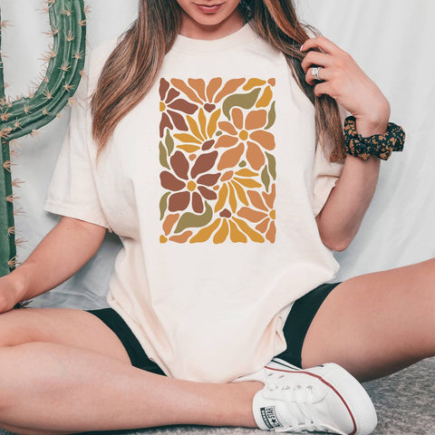 Retro Floral Bunch Graphic Tee in Ivory